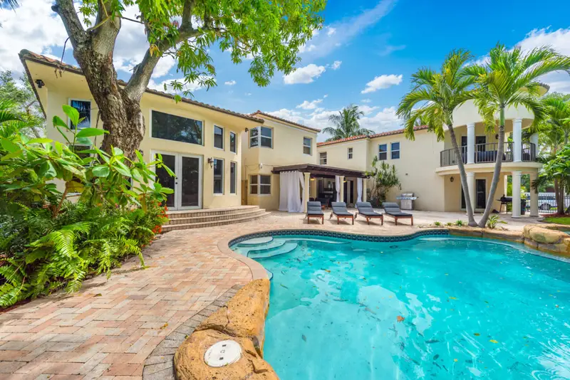 Villa Justina - $1,900