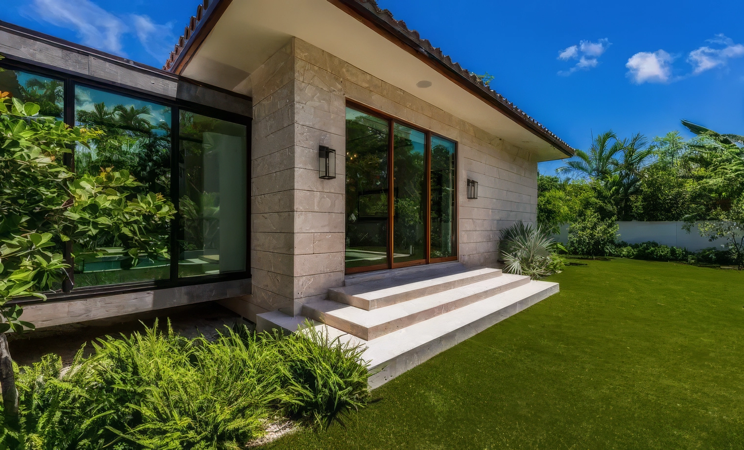 Villa Myriam - $4,600