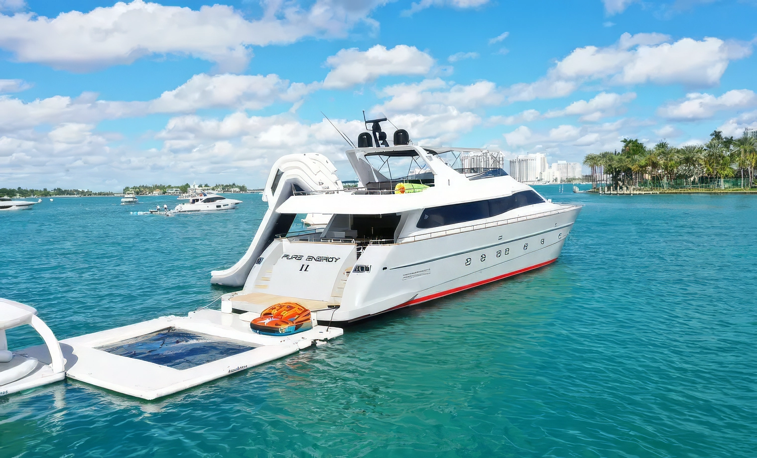 100' Tecnomar - $8,600