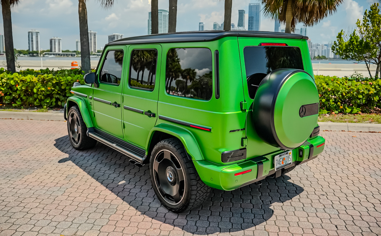 Mercedes Benz G63 AMG - Alien Green on Black 