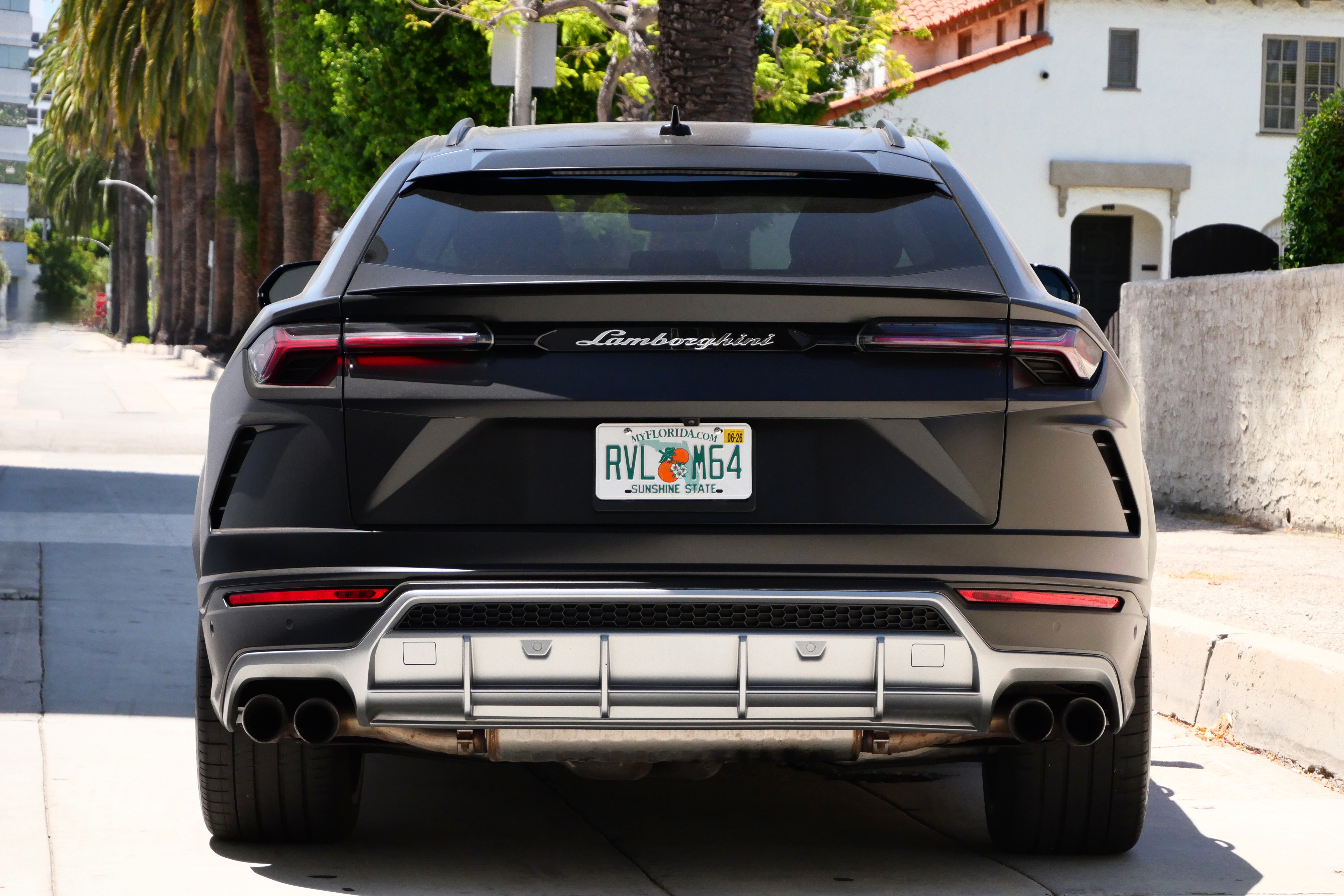 Lamborghini Urus – Matte Black on Black