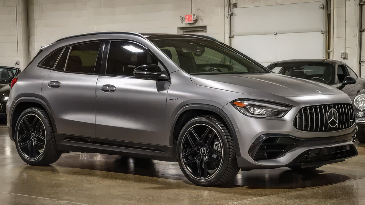 Mercedes Benz GLA-45 AMG - Mountain Grey Magno on Classic Red & Black