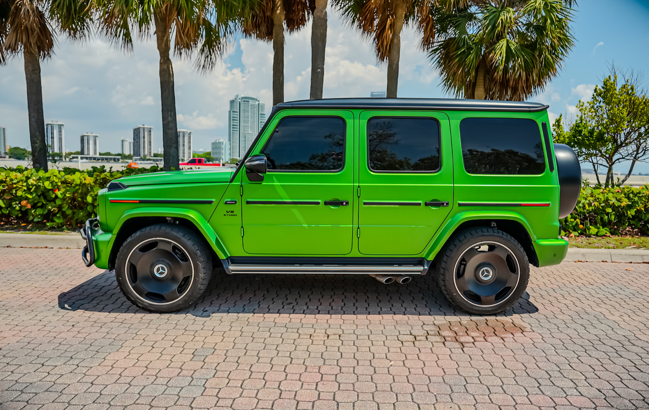 Mercedes Benz G63 AMG - Alien Green on Black 