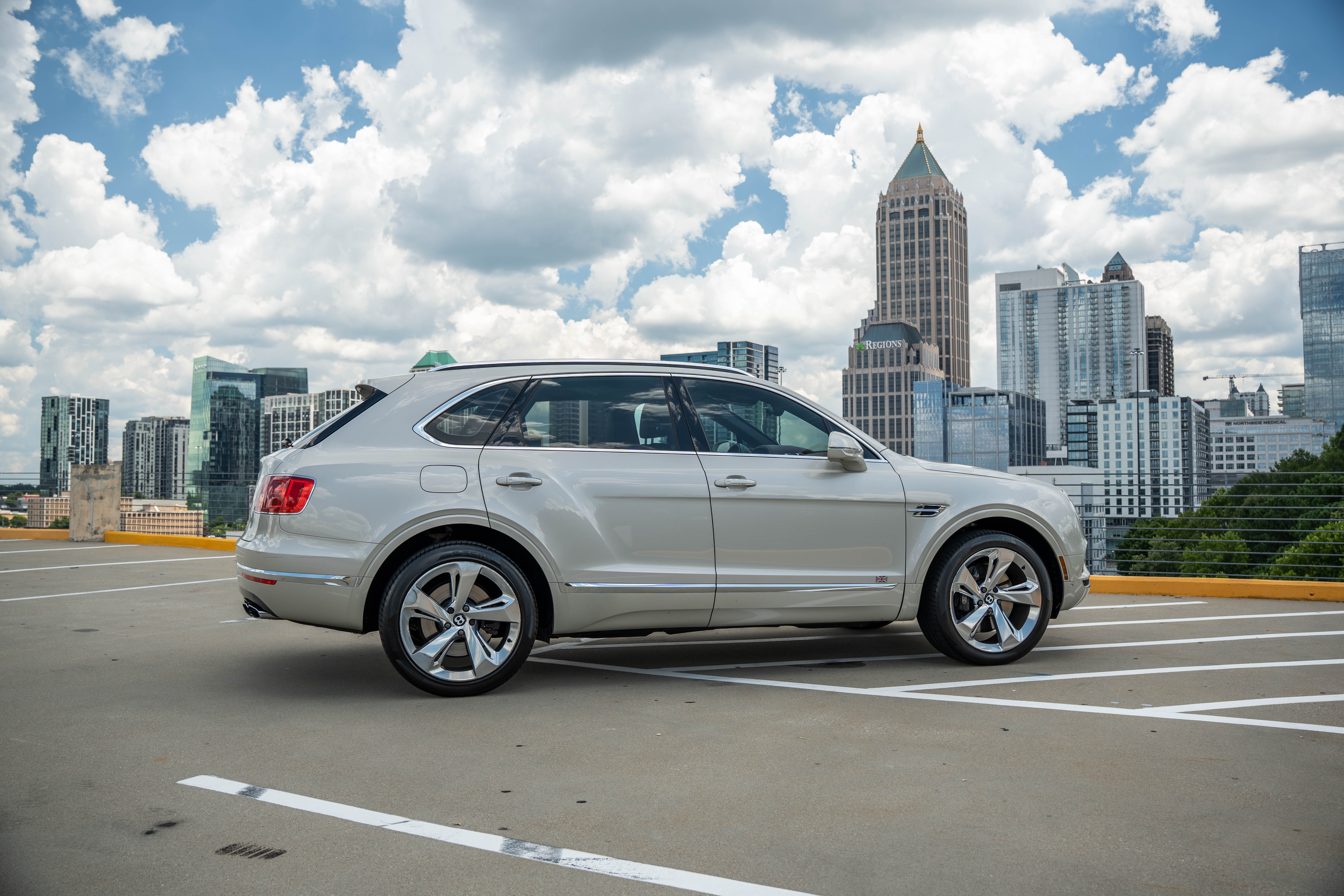 Bentley Bentayga - Glacier White on Brunel