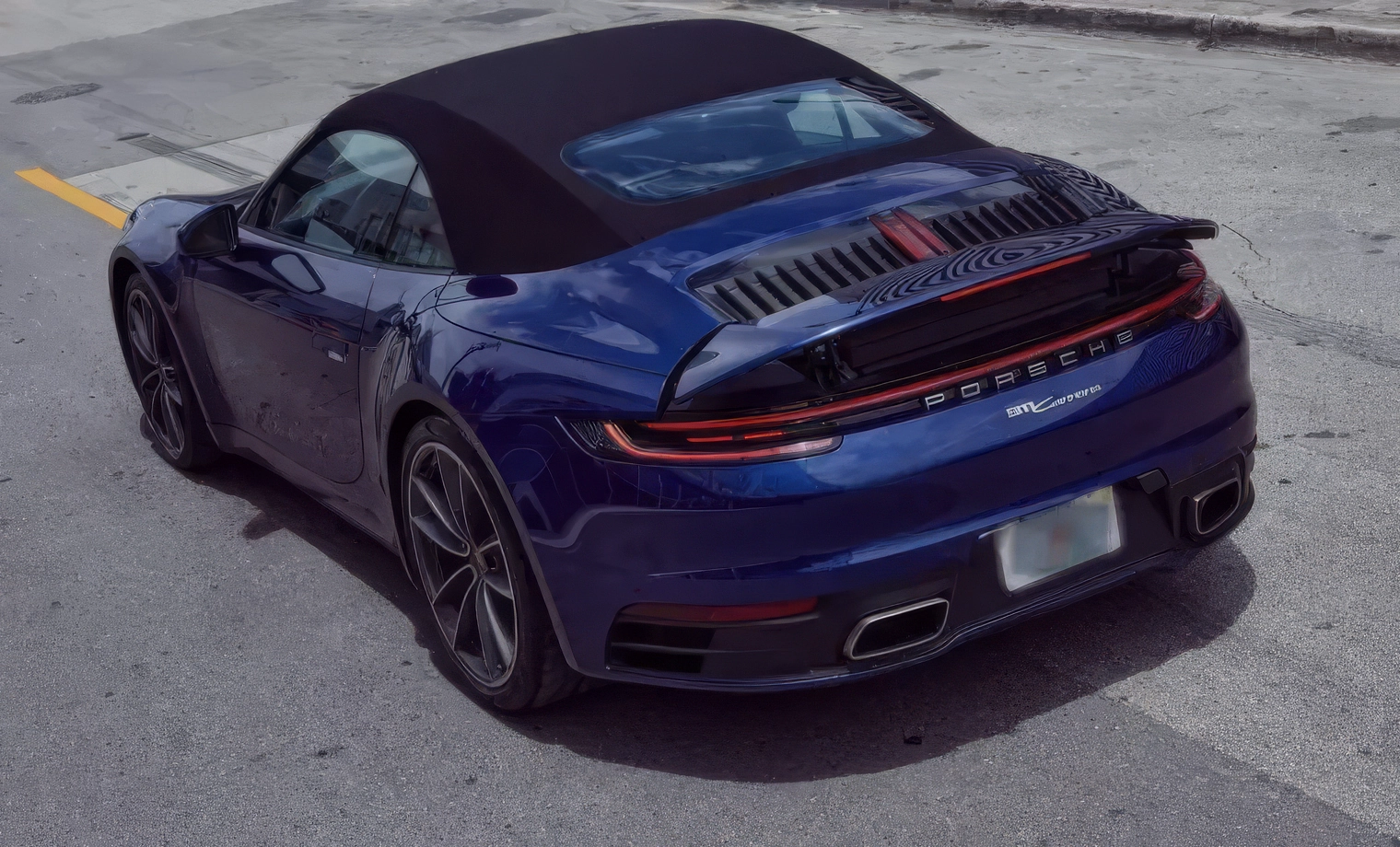 Porsche 911 Carrera S – Gentian Blue Metallic on Black