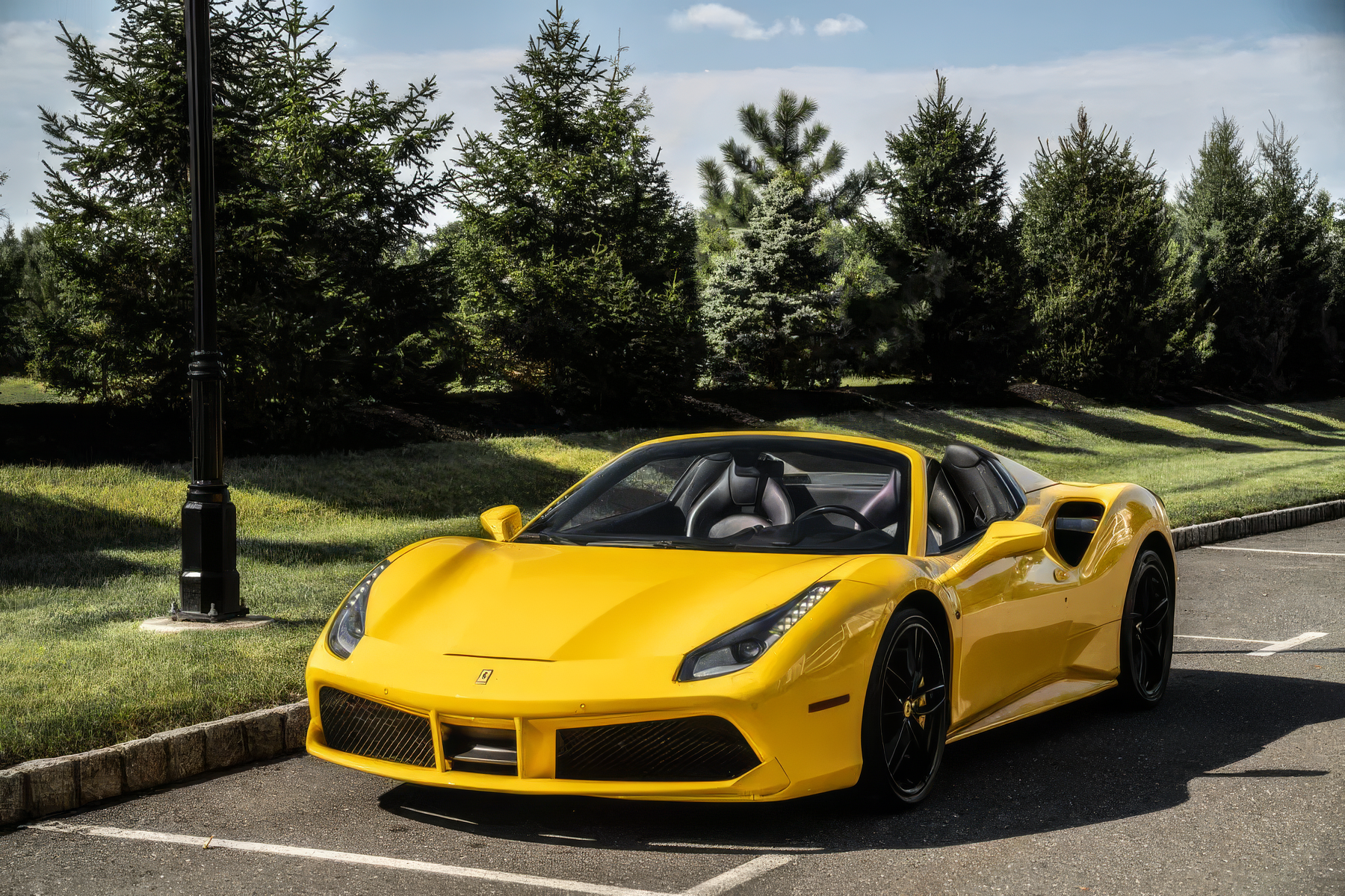 Ferrari 488 Spider - Giallo Modena on Nero (Solid Ferrari Yellow on Black)