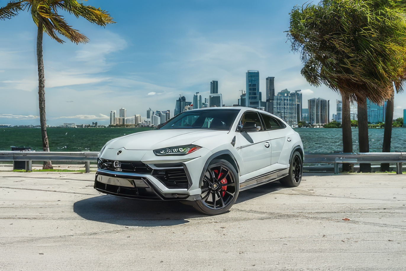 Lamborghini Urus – Bianco Icarus on Nero Ade & Rosso Alala (Solid Gloss White on Black & Red)