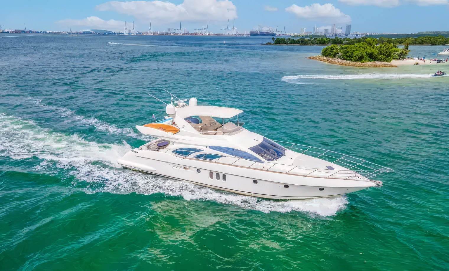 65' Azimut Flybridge - $3,200