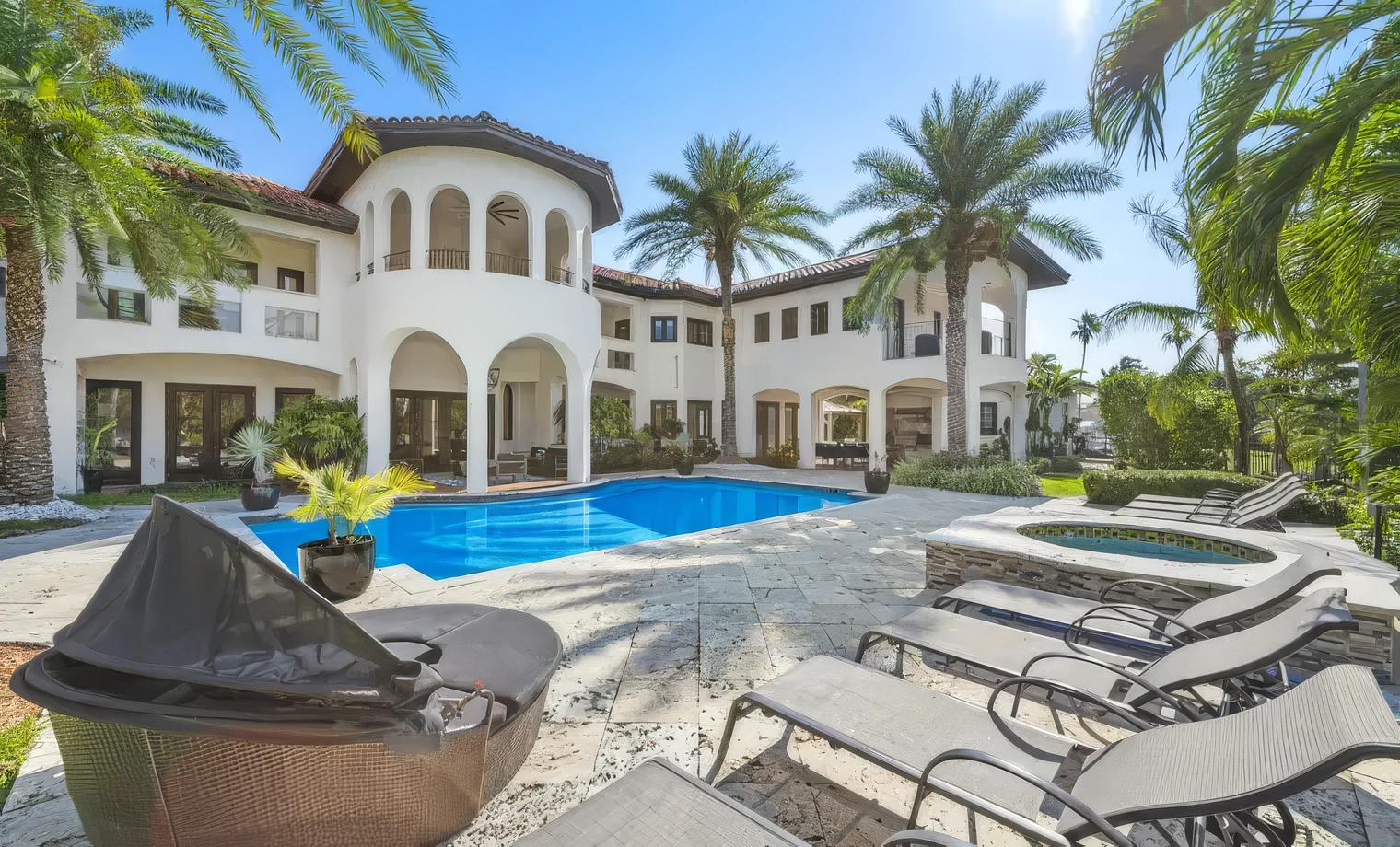 Villa Valenciana - $8,000