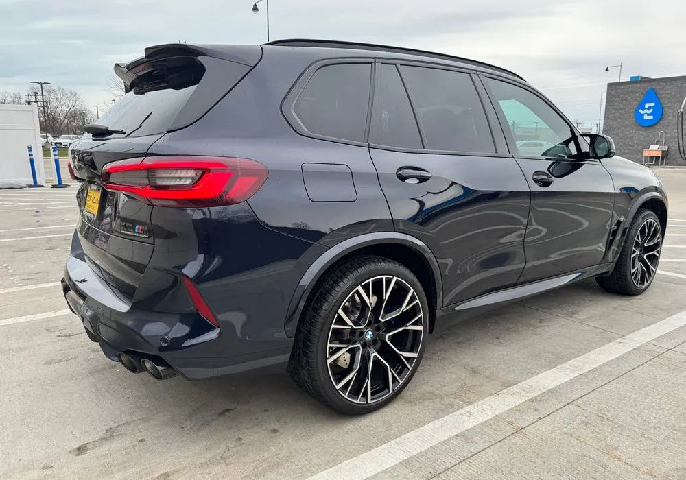 BMW X5 M Competition - Black on Black