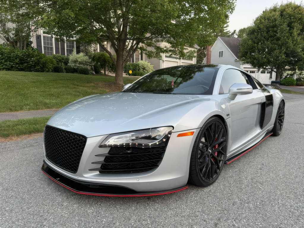 Audi R8 - Ice Silver Metallic