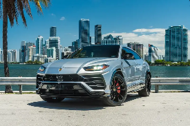 Lamborghini Urus – Silver on Black