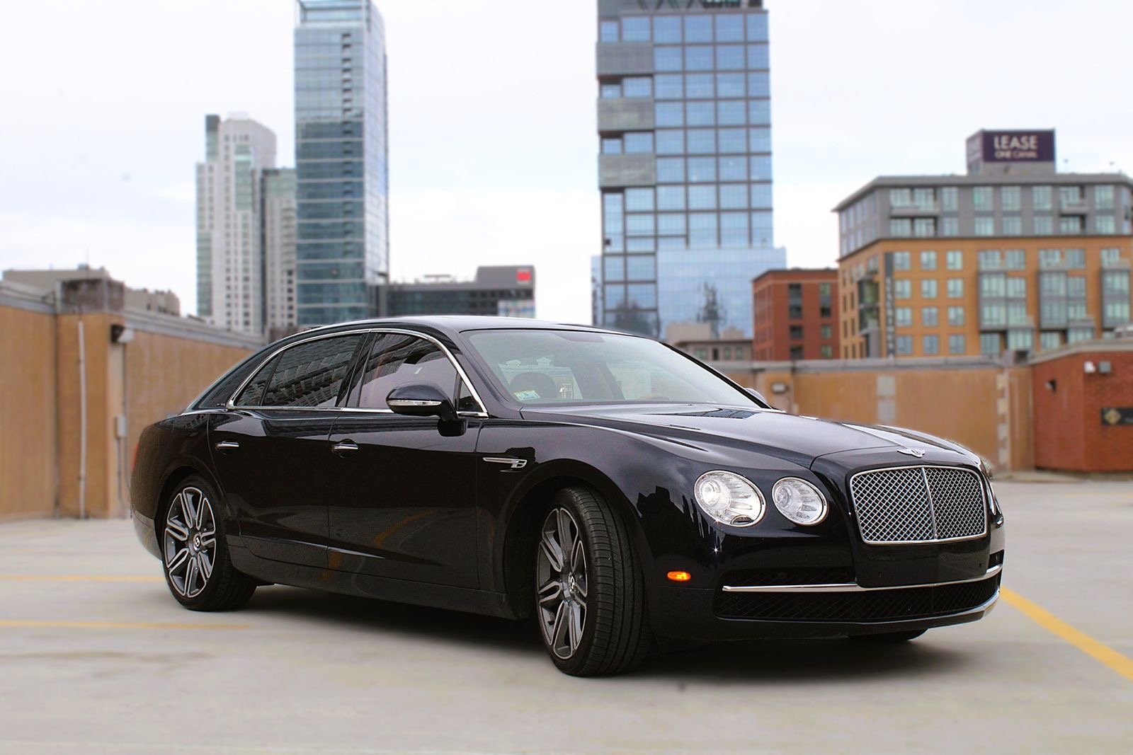 Bentley Flying Spur - Dark Sapphire on Camel & Imperial Blue