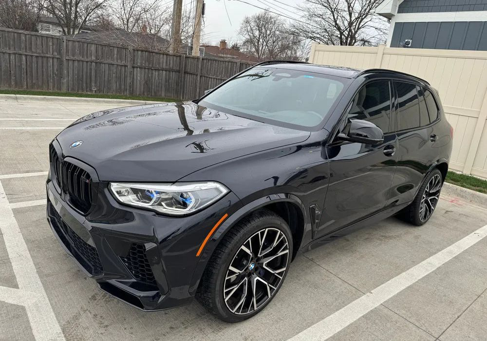 BMW X5 M Competition - Black on Black