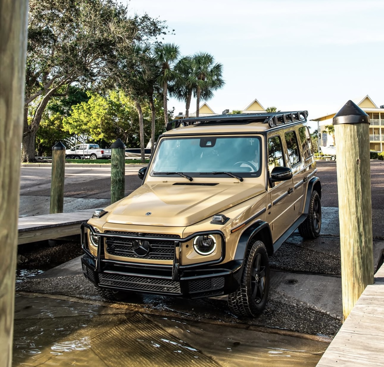 Mercedes-Benz G63 - Tan 