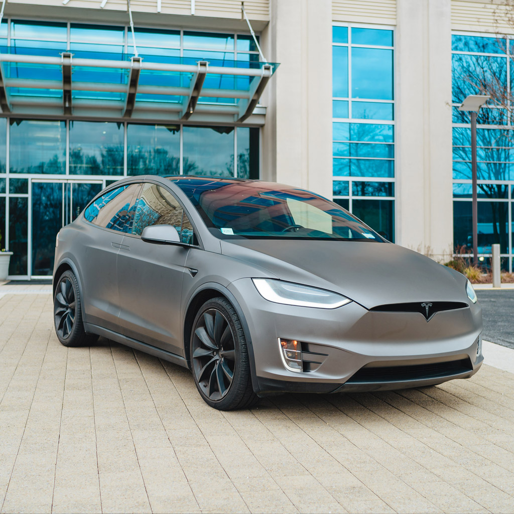 Tesla Model X - Gray on Black