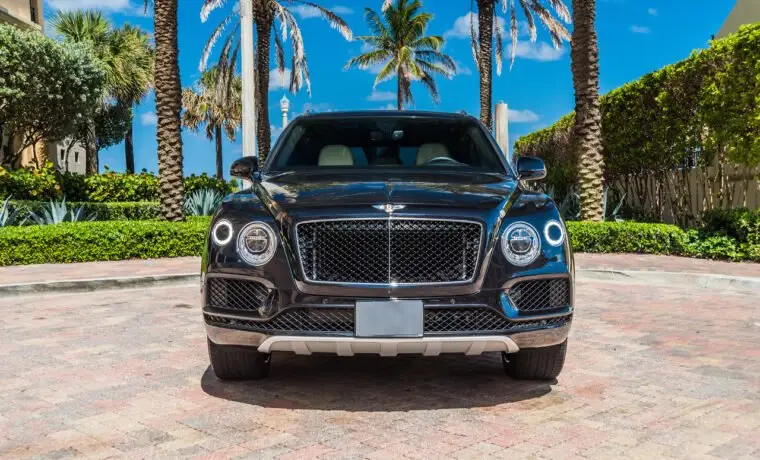Bentley Bentayga – Black on Black