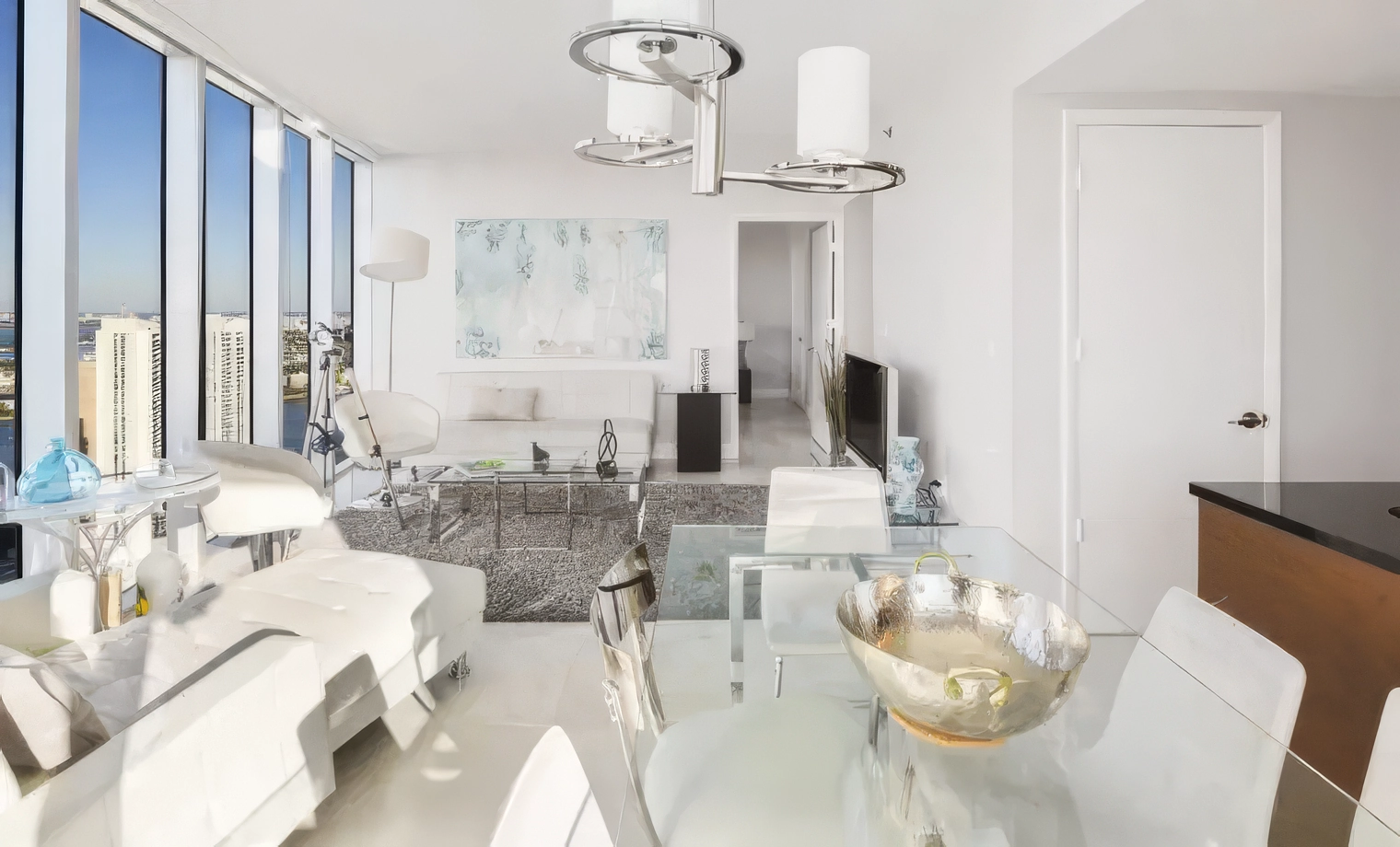 Icon Brickell Presidential Suite Bay/City View - $700