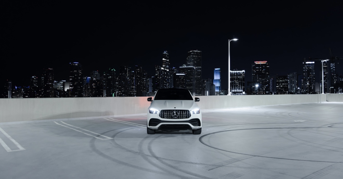 Mercedes Benz GLE 53 AMG - White on Red & Black 