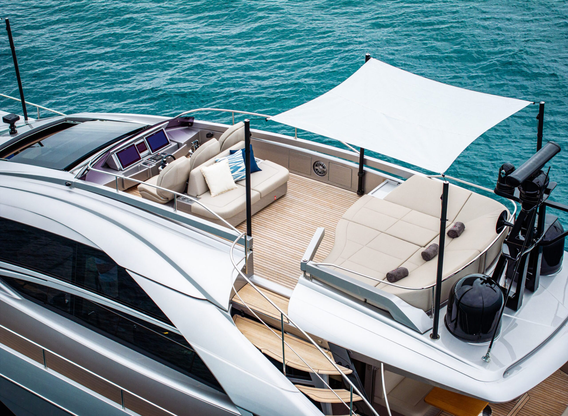 Pershing 8X