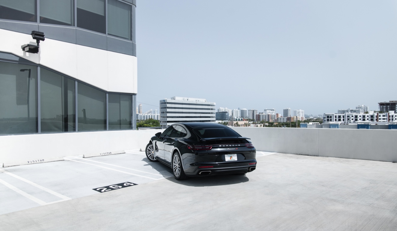 Porsche Panamera - Black on Black