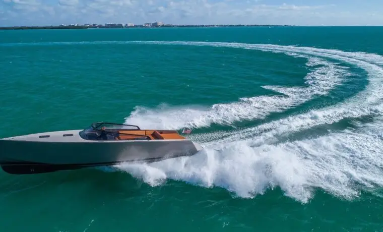 40' VanDutch - $4,500