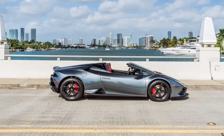 Lamborghini Huracan EVO Spyder – Gray on Red