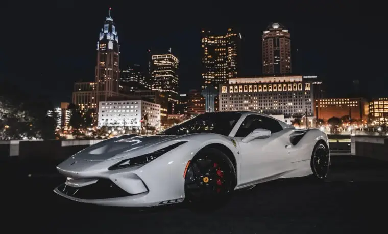 Ferrari F8 Spider — White on Red