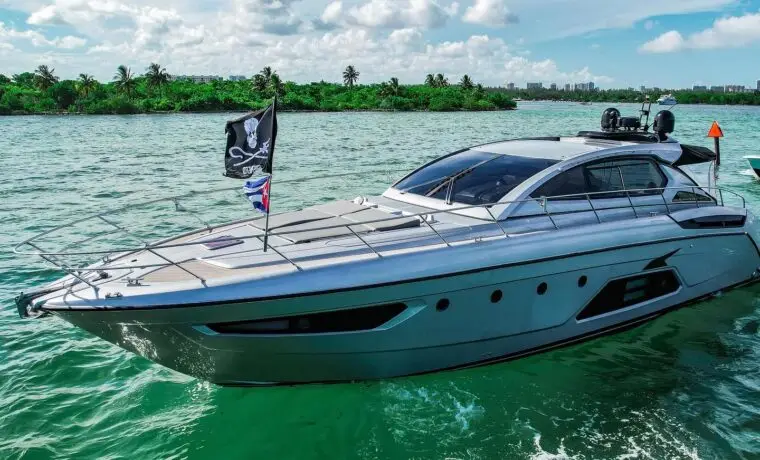 65' Atlantis - $4,000