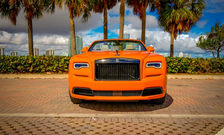 Rolls-Royce Dawn – Orange on White