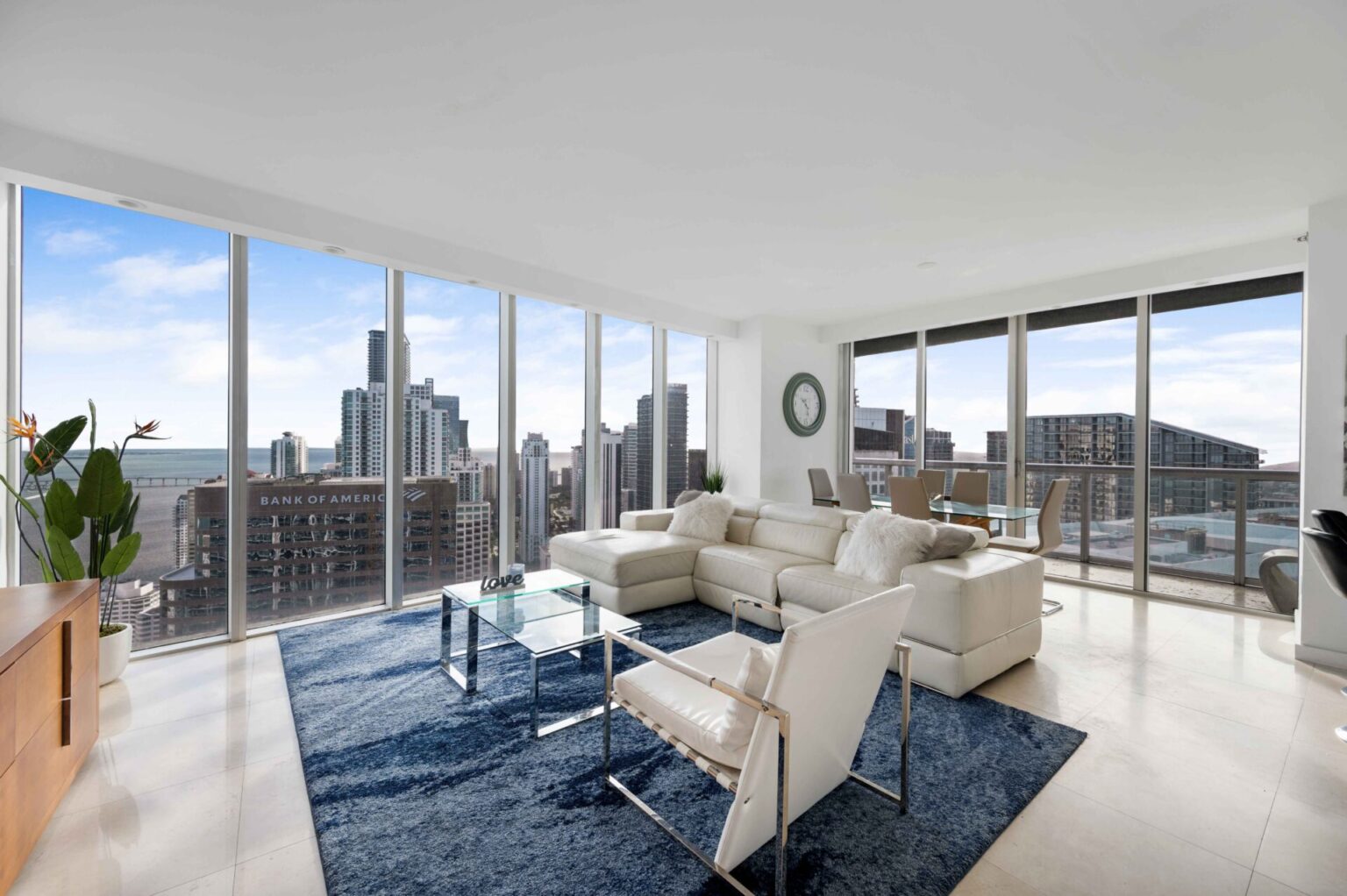 Icon Brickell Presidential Deluxe Ocean/City View - $700