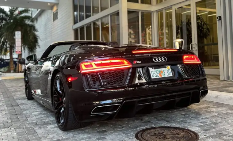 Audi R8 – Black on Black