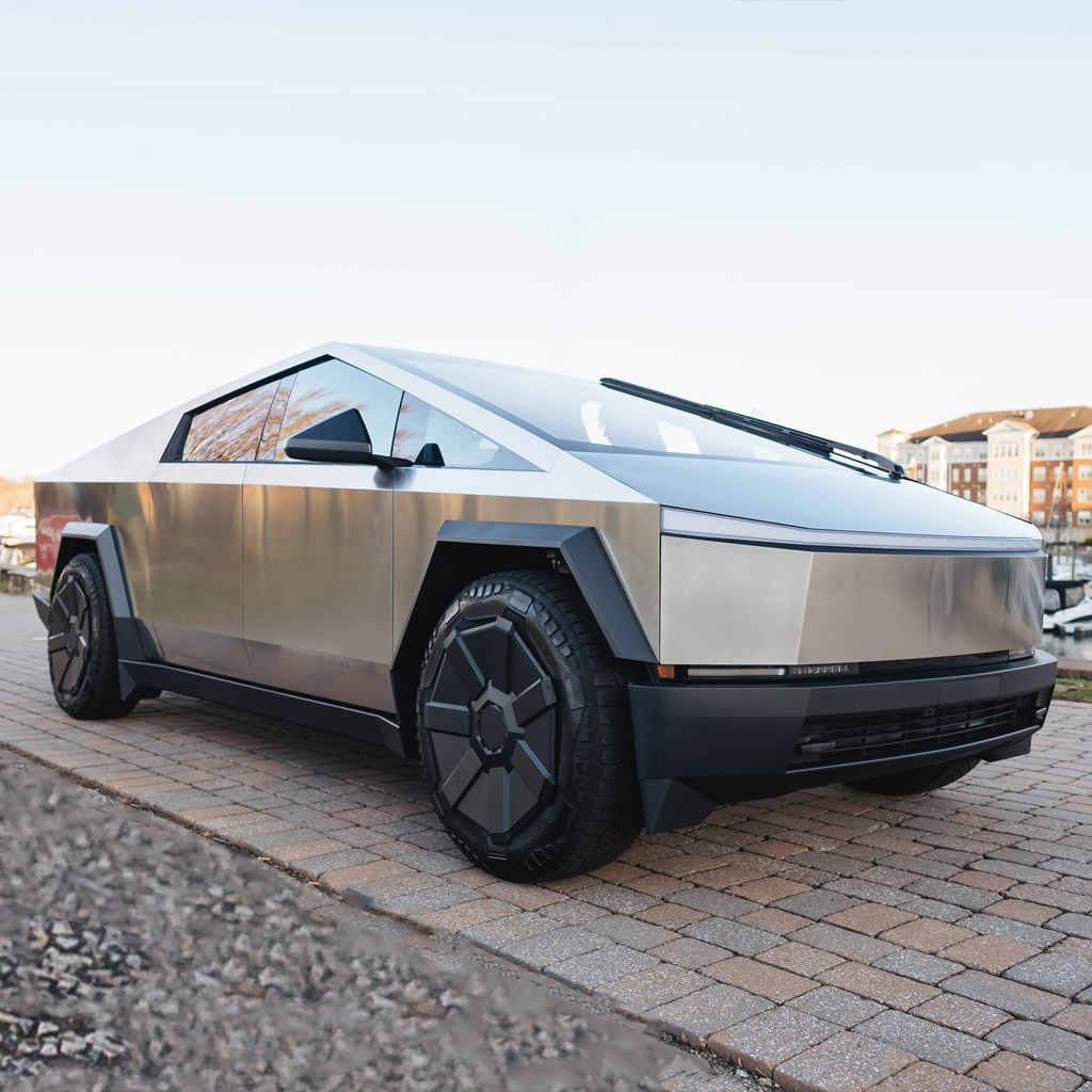 Tesla Cybertruck - Stainless Steel