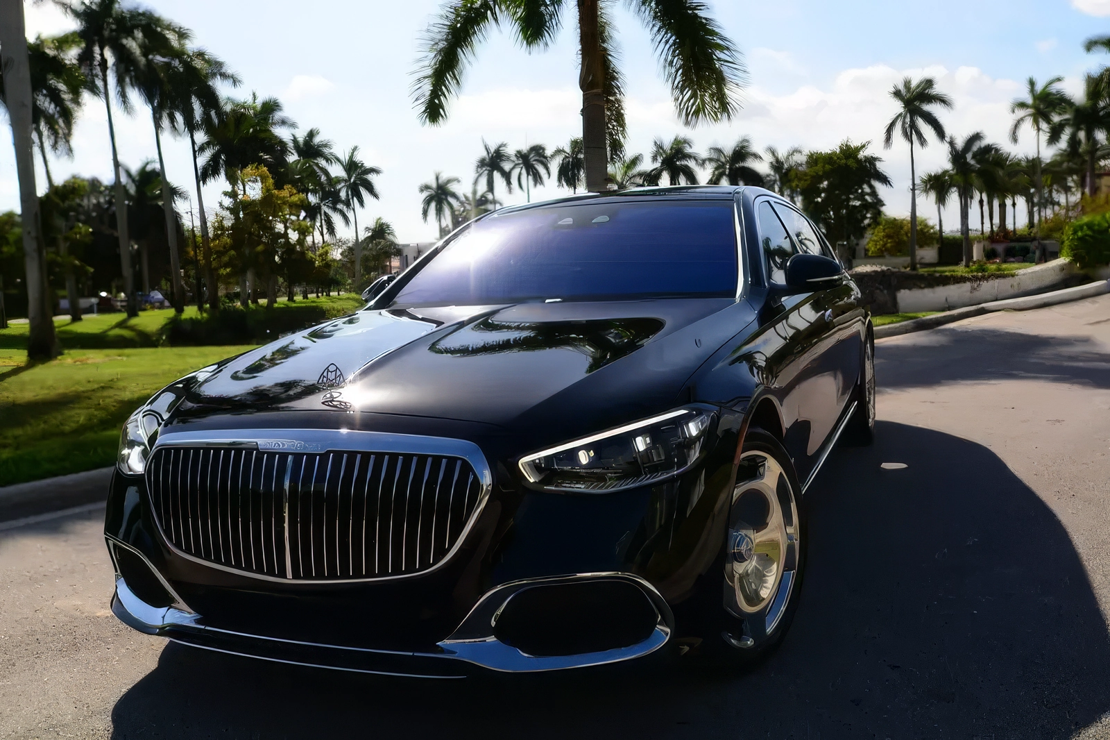Maybach S580 – Obsidian Black Metallic on Black