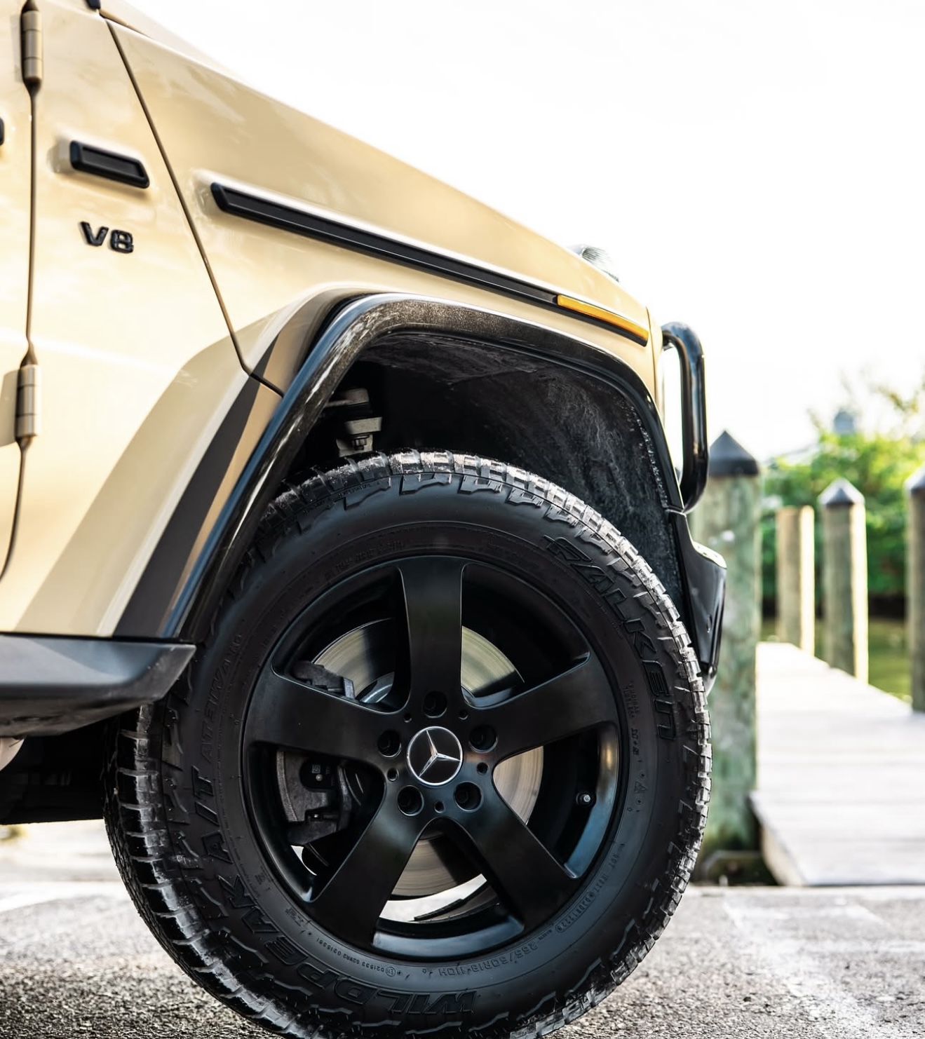 Mercedes-Benz G63 - Tan 