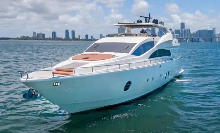 85' Aicon Flybridge - $6,400