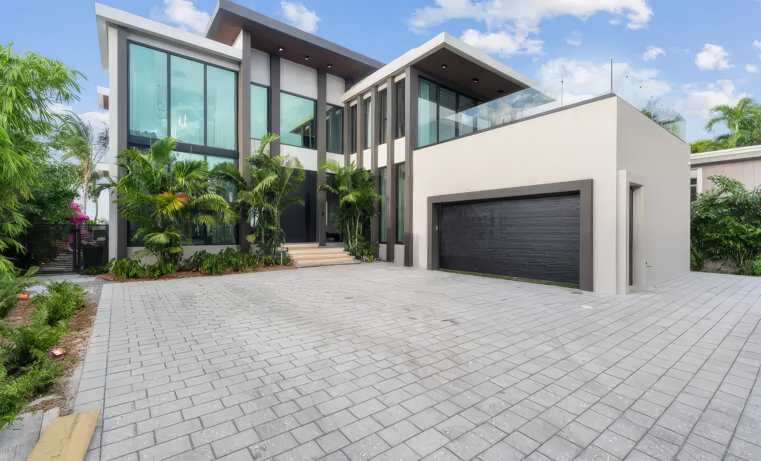 Villa Florence - $10,000