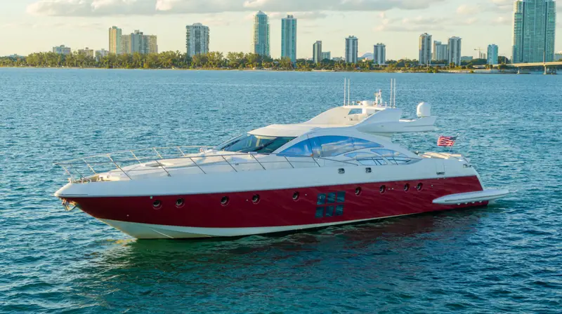 90' Azimut Contemporary - $6,700