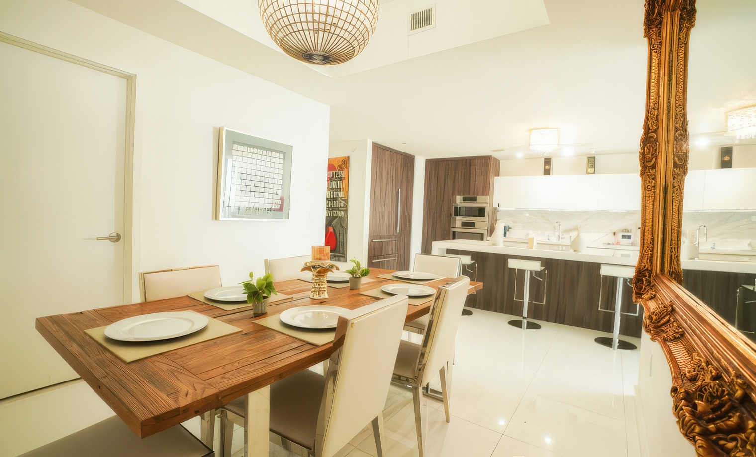 Paramount Miami Worldcenter Penthouse - $1,500