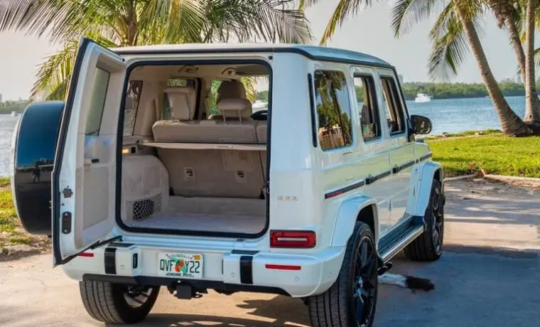Mercedes-Benz G63 AMG – White on Tan