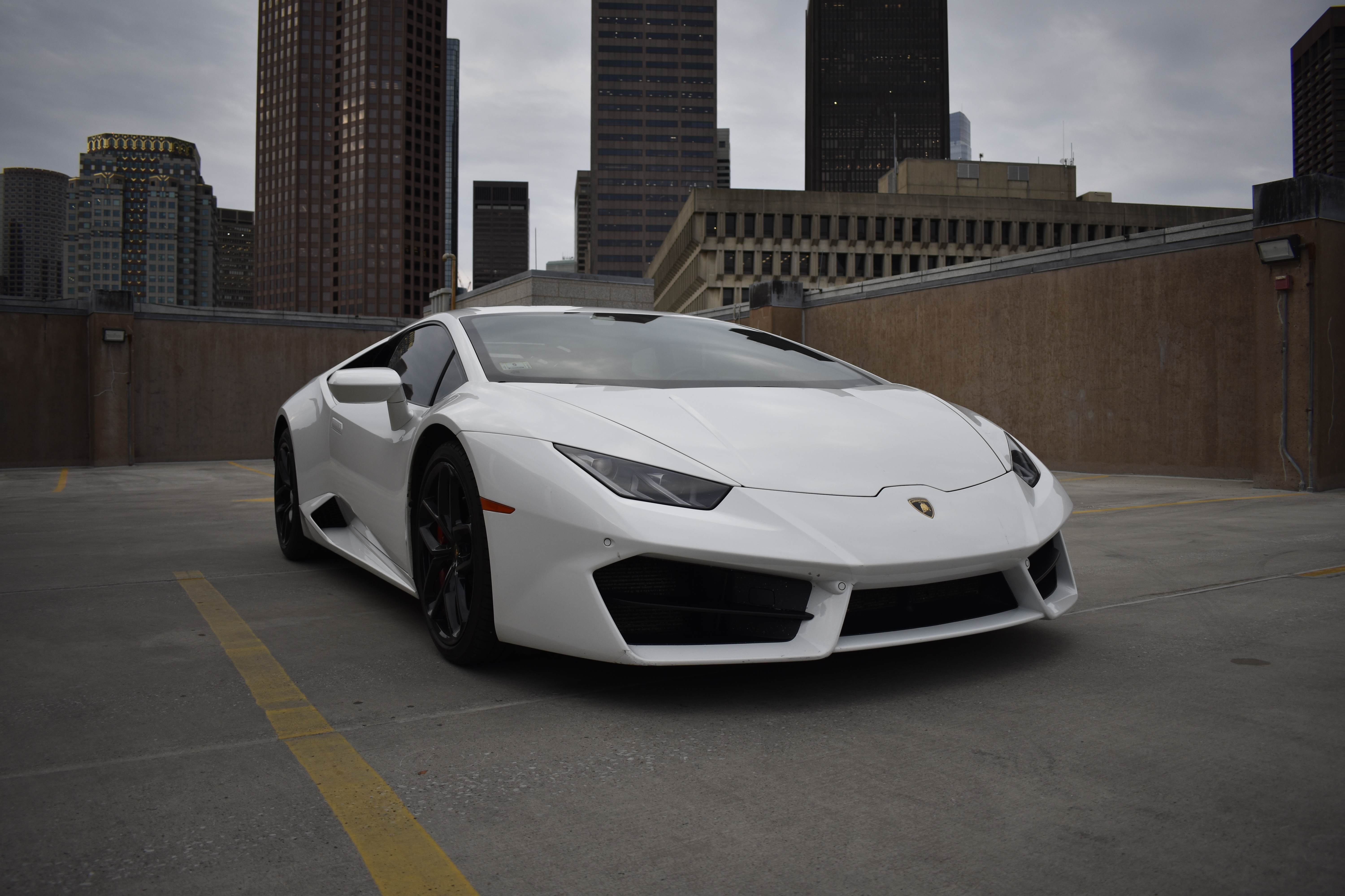 Lamborghini Huracán LP 610-4 - Bianco Icarus on Nero (Solid White on Black)