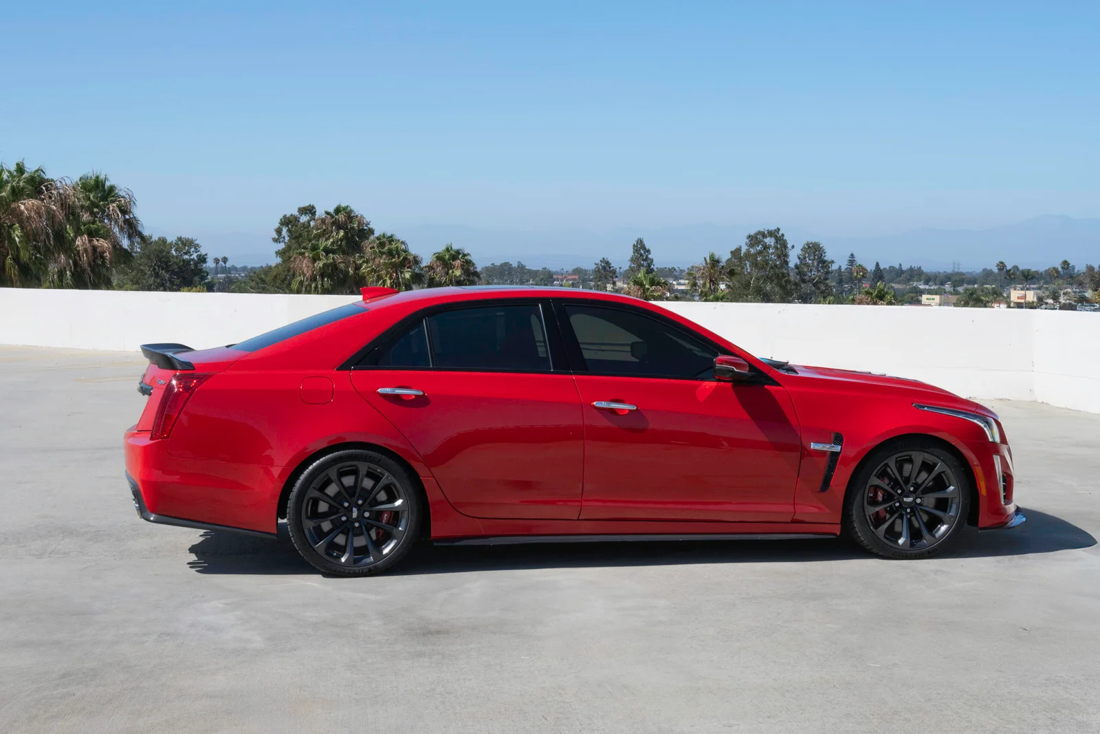 Cadillac CTS-V - Red on Black