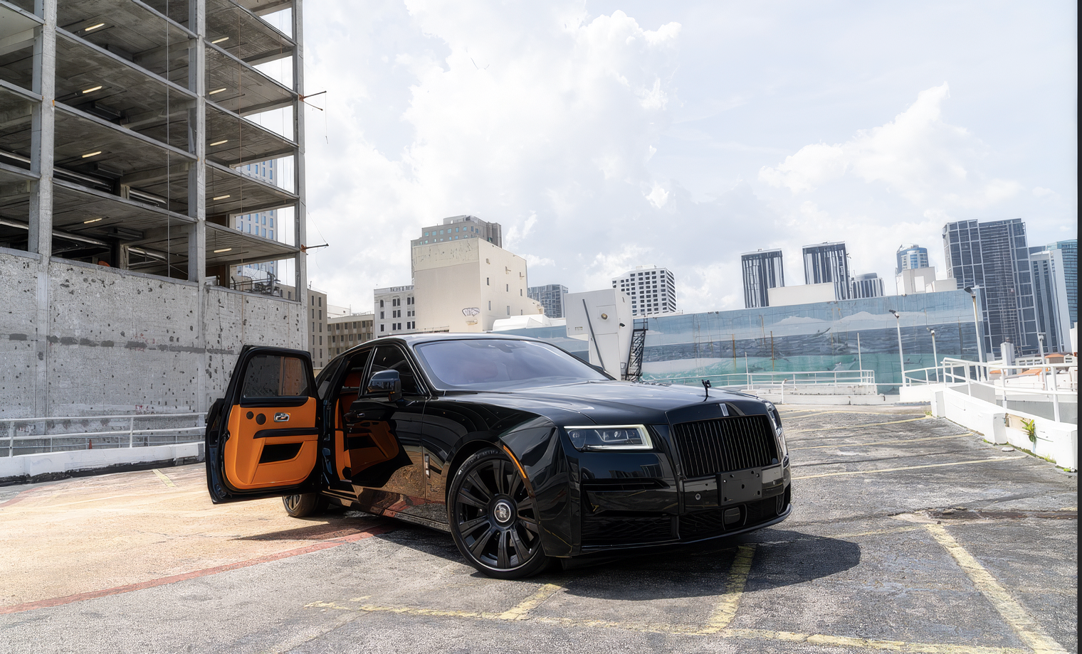 Rolls-Royce Ghost Series II – Diamond Black on Mandarin
