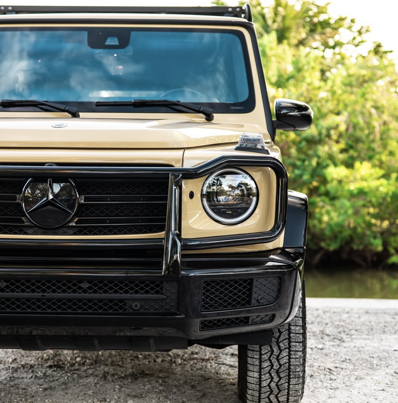 Mercedes-Benz G63 - Manufaktur Desert Sand on Black
