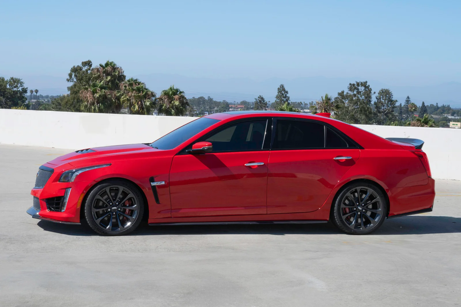Cadillac CTS-V - Red on Black