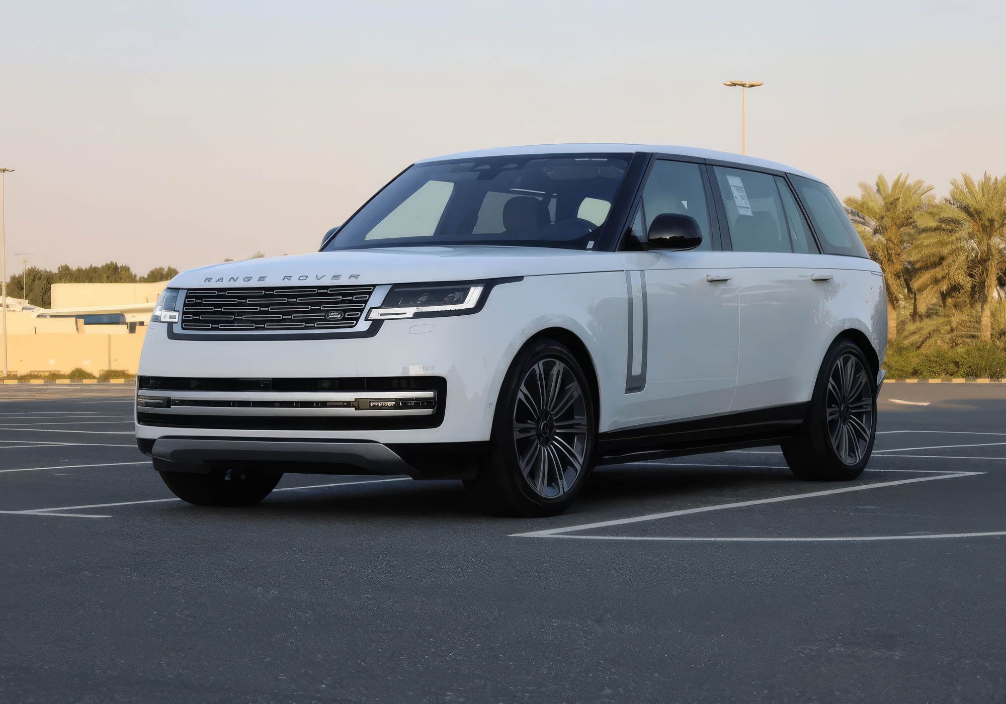 Range Rover SE - Fuji White on Ebony