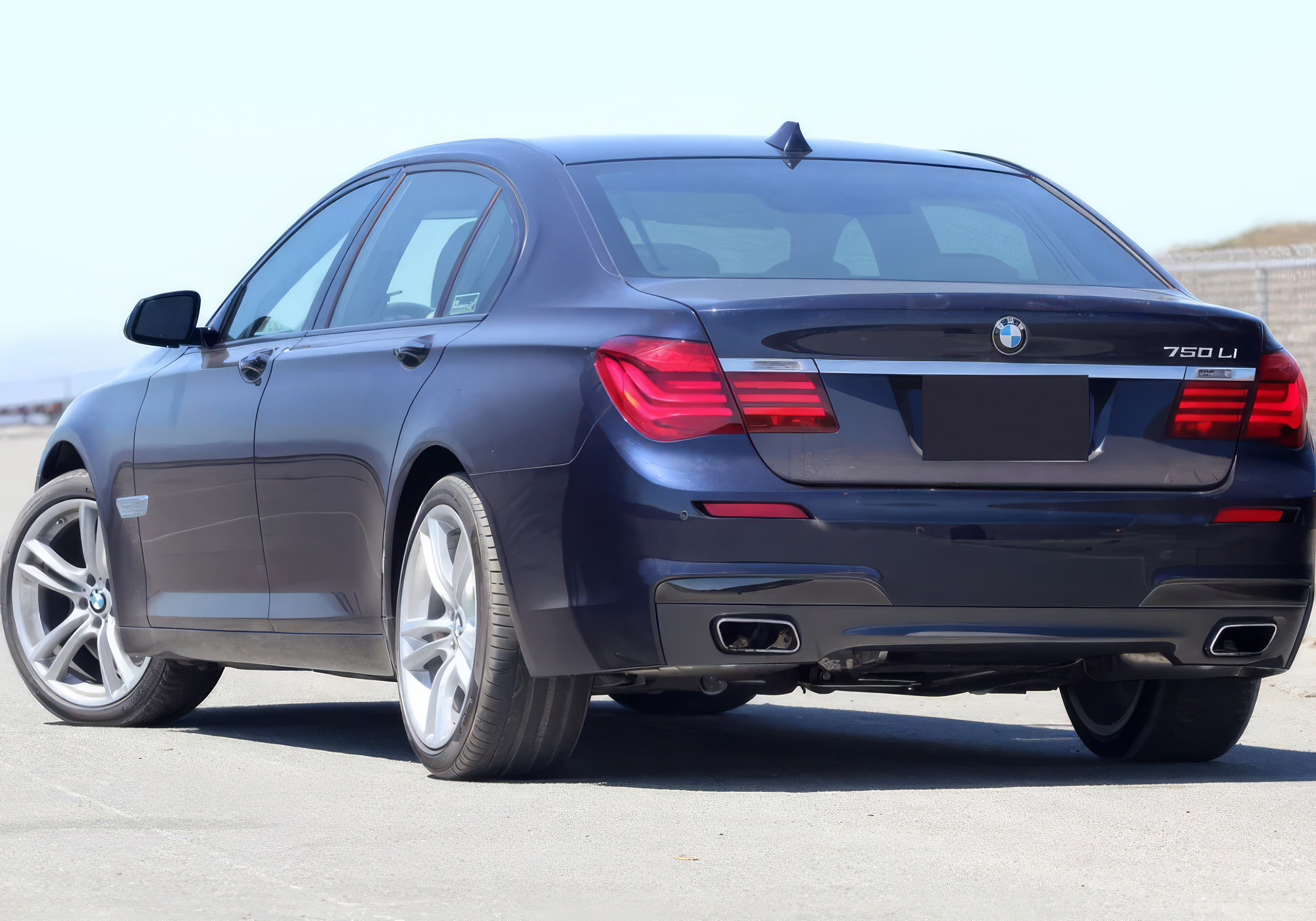 BMW 750LI - Imperial Blue Brilliant Effect Metallic on Ivory White