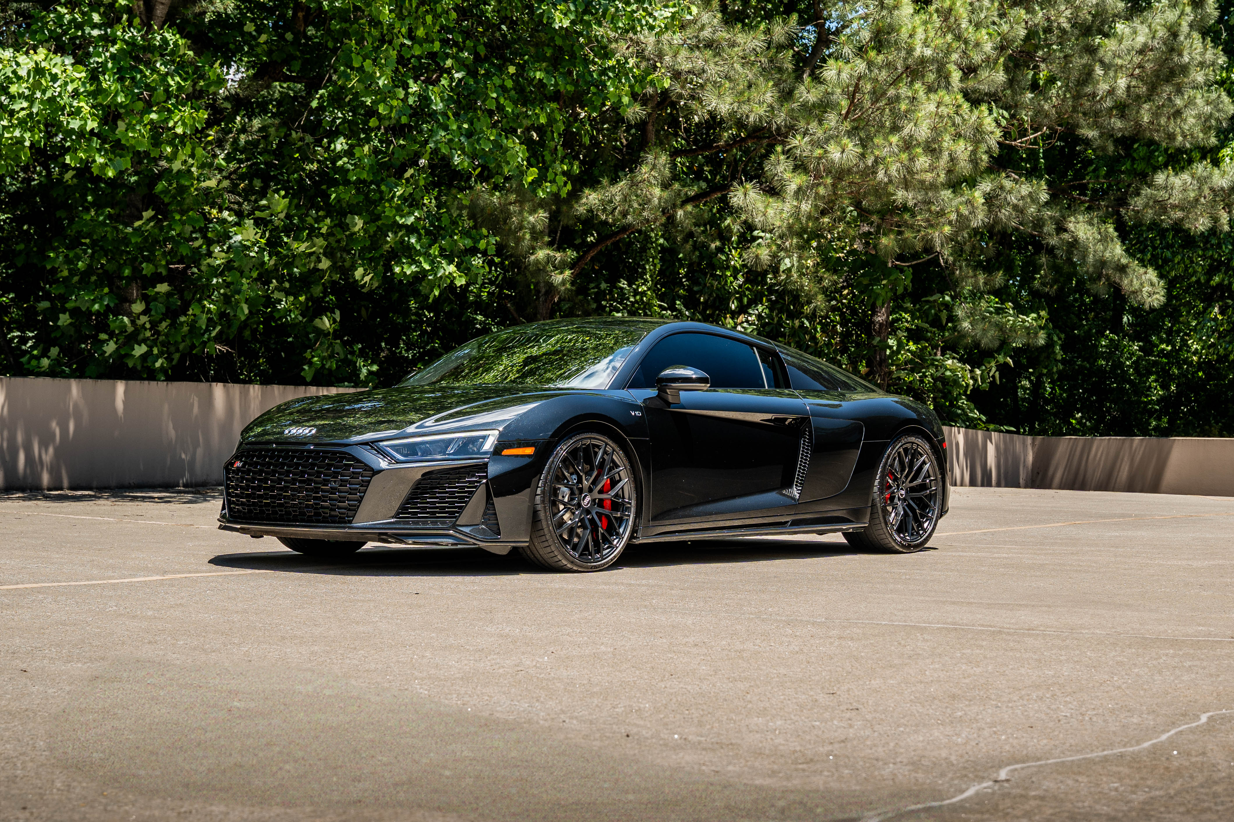Audi R8 - Mythos Black Metallic on Black