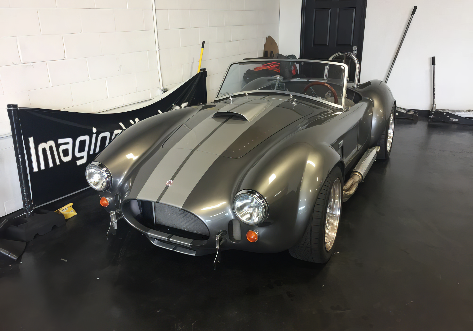 Shelby Cobra 427 - Graphite Metallic