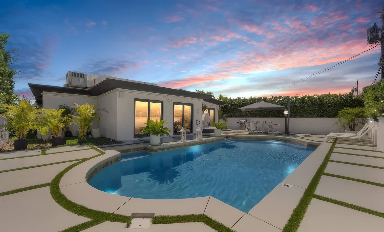 Villa Eclettica - $900